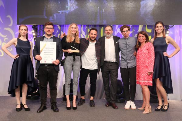 /ANZEIGE-NON-RXNON-OTC-_KatharinaSchiffl-3253