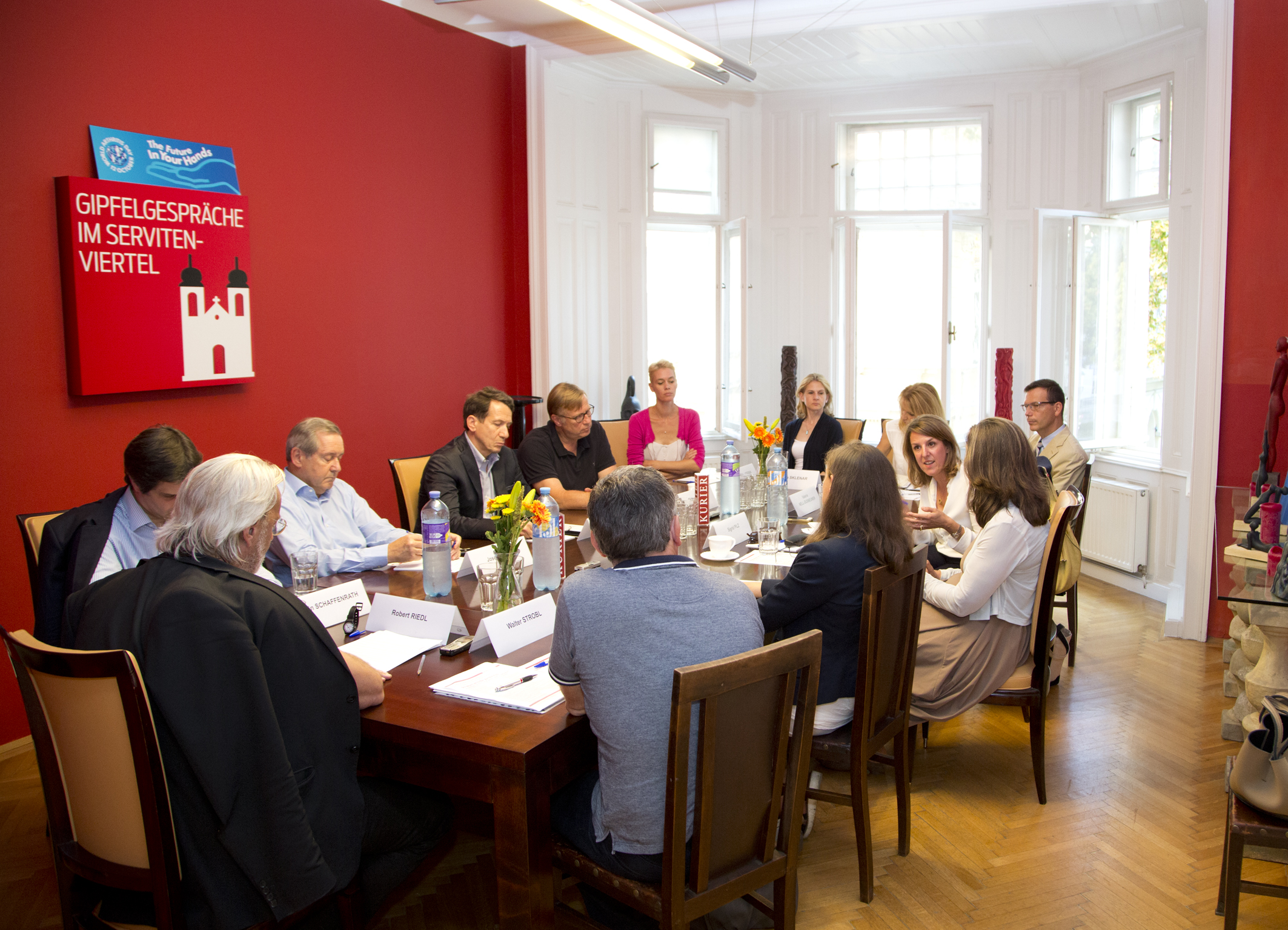 Gipfelgespräch im Servitenviertel