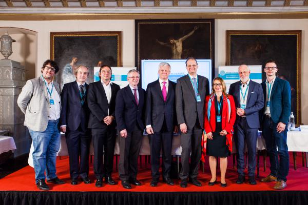 /Podiumsdiskussion-Digitalisierung-c