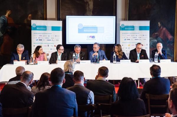 /Podiumsdiskussion-Wohnortnahe-Versor